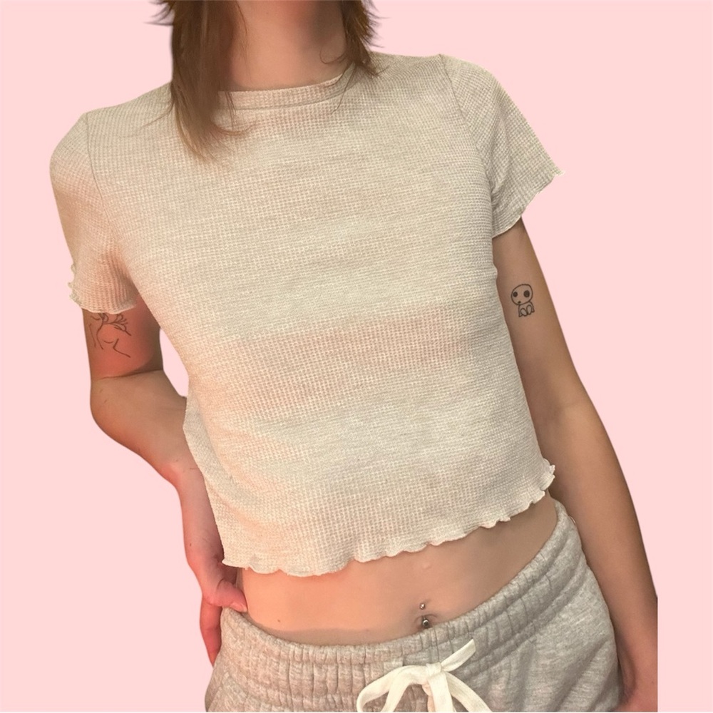 Wild Fable Excellent condition Crop Waffle tee with ruffle hem